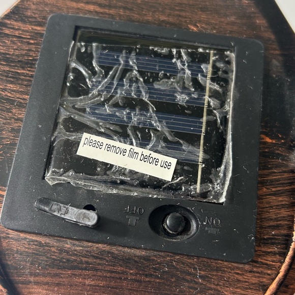 Whimsical Glass & Bronzed Metal Solar Lantern w/ Butterflies 🦋 - Picture 11 of 14